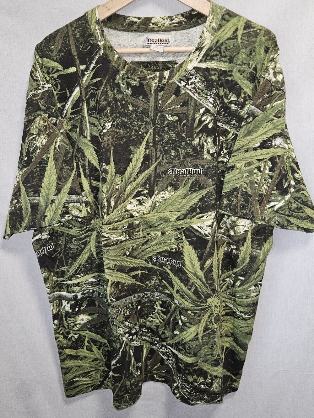 RealBud Green Camo '420' Short-Sleeve Tee Shirt *Rare* sz XL